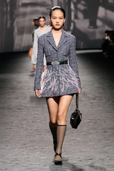 Look 23